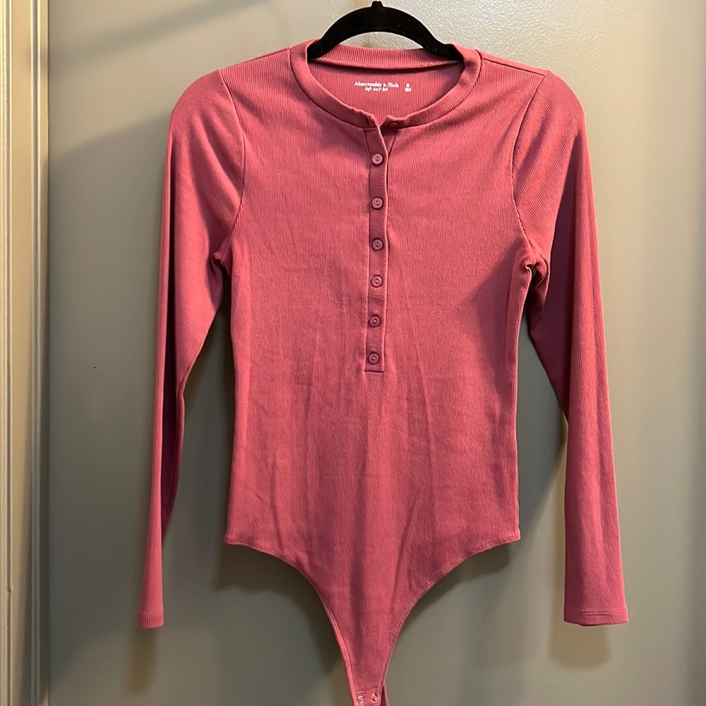 Long sleeve body suit